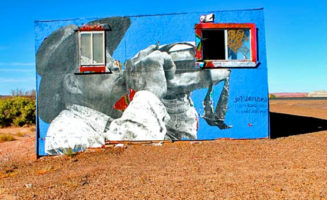 Painted building on the Navajo reservation. Photo by Aura Bogado / Colorlines.com