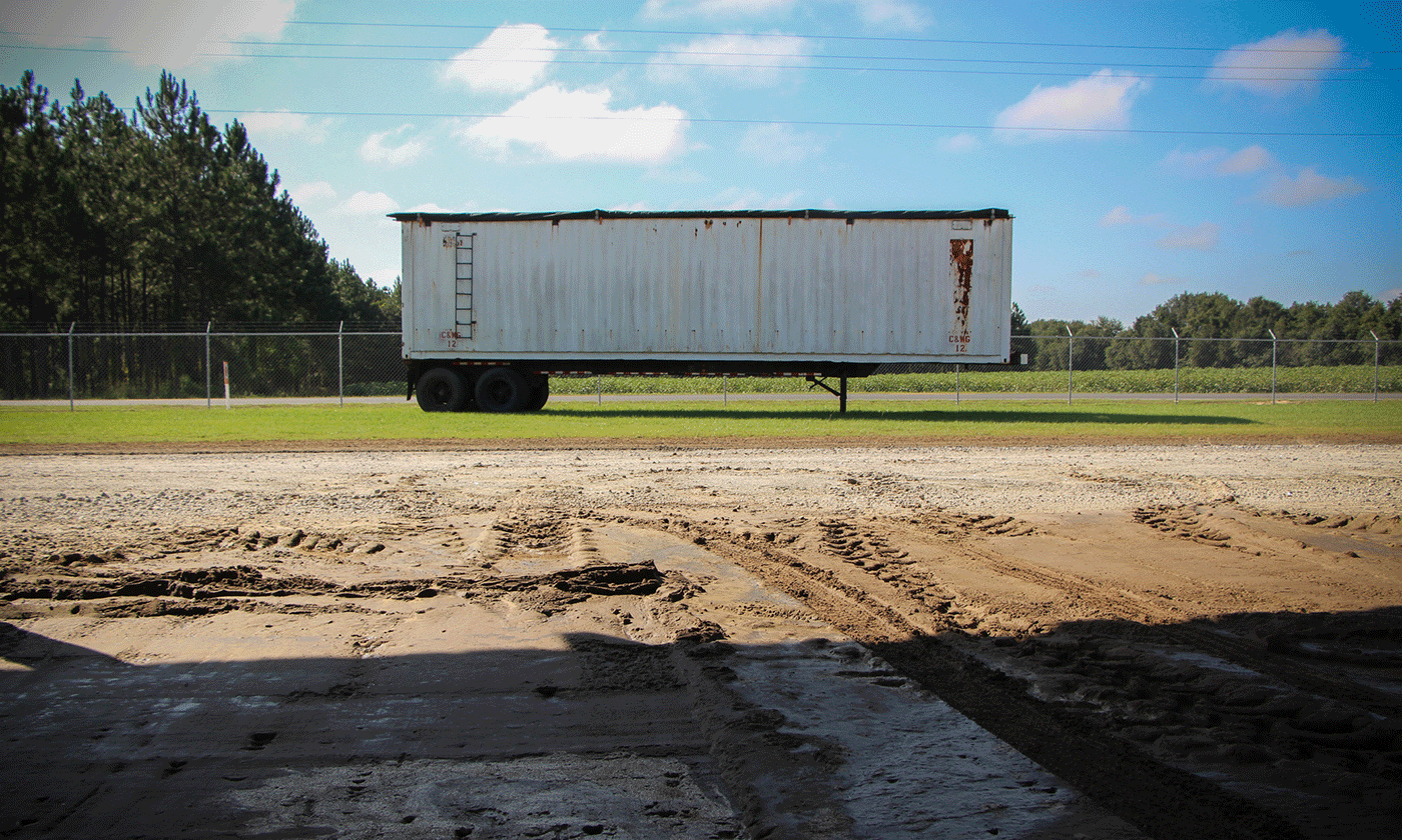 Shipping-Container-Farming.gif