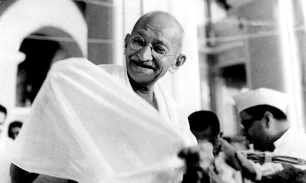 Mahatma_Gandhi_laughing 650.jpg