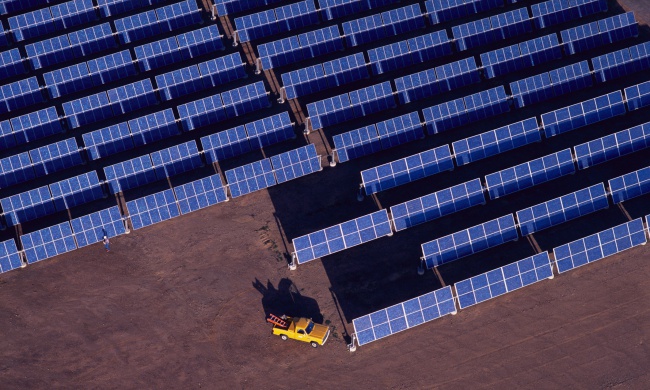 Solar-Panels-Clean-Energy.jpg