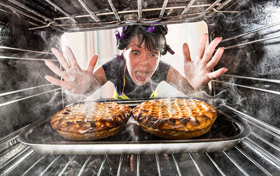 Angry cook by Shutterstock