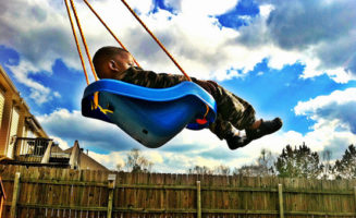 Backyard swing. Photo by Jason Parks / Flickr.