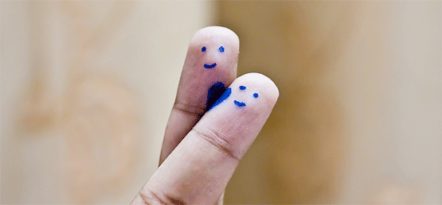 Hugging Fingers photo by Pranav Prakash